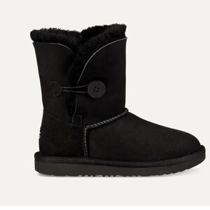 UGG Black Bailey Button II Black Sheepskin Boots